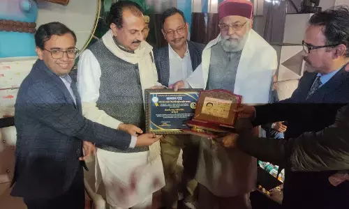 वरिष्ठ पत्रकार ज्ञानेन्द्र रावत गणेश शंकर विद्यार्थी राष्ट्रीय स्मृति सम्मान से सम्मानित वरिष्ठ पत्रकार ज्ञानेन्द्र रावत गणेश शंकर विद्यार्थी राष्ट्रीय स्मृति सम्मान से सम्मानित