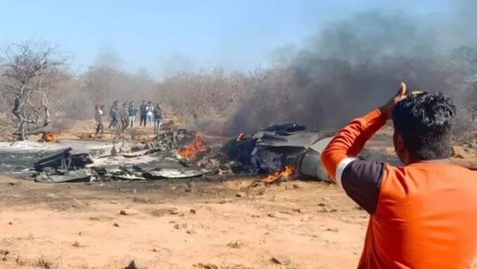 IAF Plane Crash : क्या हवा में टकराए थे सुखोई 30-मिराज 2000, दो पायलट सुरक्षित, 1 शहीद