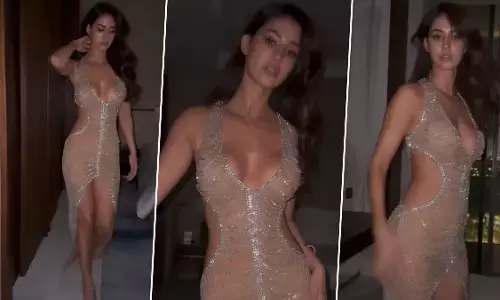 Disha Patani Sexy Video: Disha Patani ने ट्रांसपेरेंट ड्रेस पहन फ्लॉन्ट किए सेक्सी कर्व्स, सिजलिंग वीडियो सोशल मीडिया पर हुआ वायरल Disha Patani Sexy Video: Disha Patani ने ट्रांसपेरेंट ड्रेस पहन फ्लॉन्ट किए सेक्सी कर्व्स, सिजलिंग वीडियो सोशल मीडिया पर हुआ वायरल