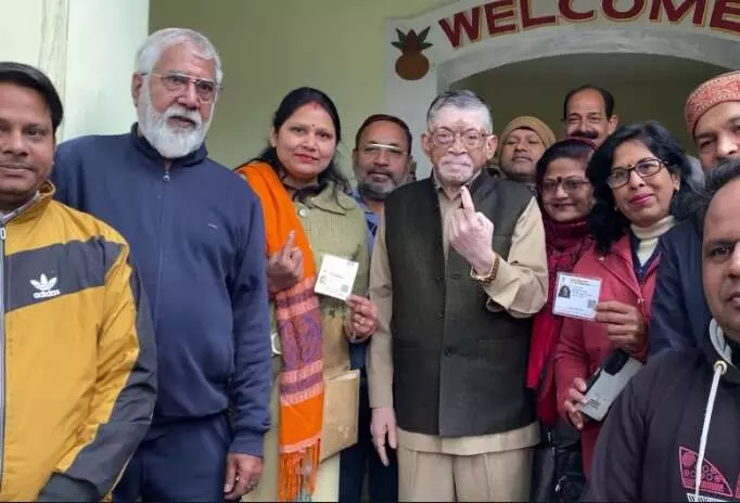 UP MLC Election Voting : यूपी विधान परिषद MLC की 5 सीटों पर मतदान शुरू,  SP-BJP में टक्कर, जानें- कब आएंगे नतीजे