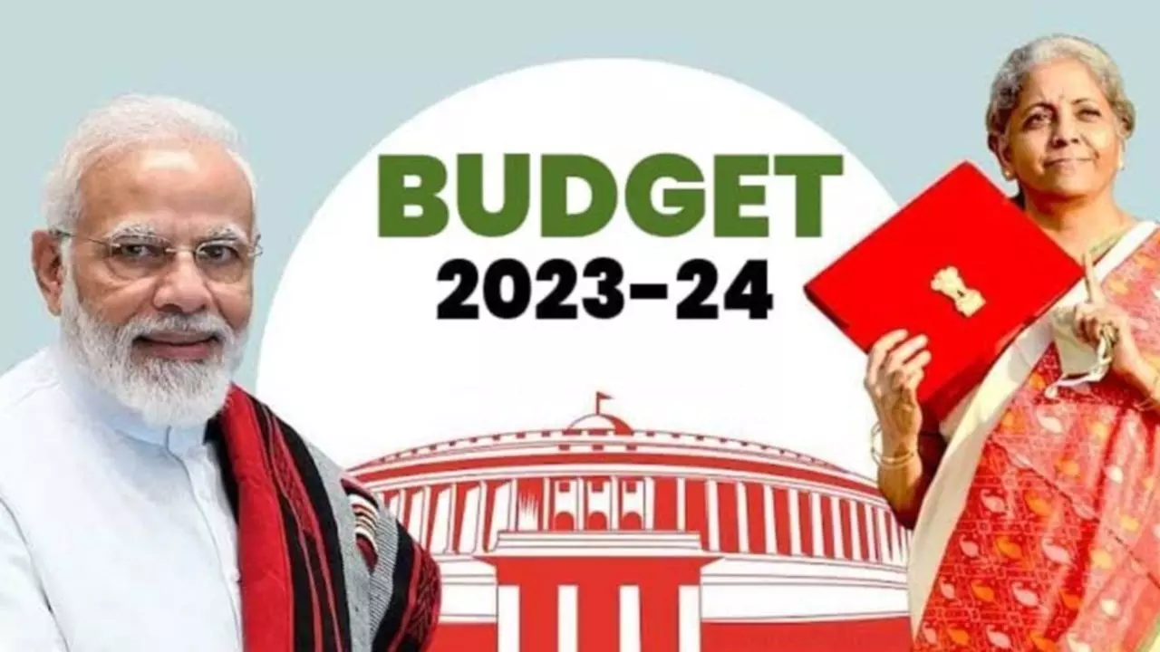 Budget 2023 : Income Tax सीमा में बड़े बदलाव की तैयारी! इतनी कमाई करने वालों को मिलेगी छूट!