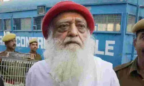Asaram Bapu Rape Case: рд╢рд┐рд╖реНрдпрд╛ рд╕реЗ рд░реЗрдк рдХреЗ рдорд╛рдорд▓реЗ рдореЗрдВ рдЖрд╕рд╛рд░рд╛рдо рджреЛрд╖реА рдХрд░рд╛рд░, рдордВрдЧрд▓рд╡рд╛рд░ рдХреЛ рд╕реБрдирд╛рдИ рдЬрд╛рдПрдЧреА рд╕рдЬрд╛ Asaram Bapu Rape Case: рд╢рд┐рд╖реНрдпрд╛ рд╕реЗ рд░реЗрдк рдХреЗ рдорд╛рдорд▓реЗ рдореЗрдВ рдЖрд╕рд╛рд░рд╛рдо рджреЛрд╖реА рдХрд░рд╛рд░, рдордВрдЧрд▓рд╡рд╛рд░ рдХреЛ рд╕реБрдирд╛рдИ рдЬрд╛рдПрдЧреА рд╕рдЬрд╛