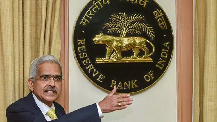बैंक ग्राहकों के लिए खुशखबरी, बैंकों की इस मनमानी पर चलेगा RBI का चाबुक
