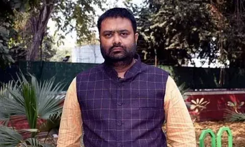 दीपक चौरसिया पर लटकी गिरफ्तारी की तलवार, गैर जमानती वारंट जारी