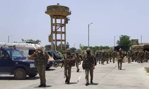 विधायक पति जेल में मिलने गई पत्नी भी हुई गिरफ्तार, सच जानकार उड जाएंगे होश क्या जेल में भी होता है ये काम! विधायक पति जेल में मिलने गई पत्नी भी हुई गिरफ्तार, सच जानकार उड जाएंगे होश क्या जेल में भी होता है ये काम!