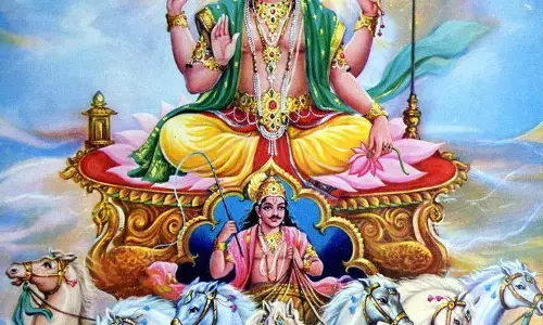 सूर्य देव के इन मंत्रों का जाप करने से मिलता है मनचाहा वरदान... सूर्य देव के इन मंत्रों का जाप करने से मिलता है मनचाहा वरदान...