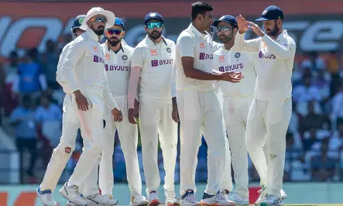 INDvsAUS : ऑस्ट्रेलिया के खिलाफ बड़ी जीत के बावजूद टीम इंडिया में दूसरे टेस्ट से बाहर हुआ ये धुरंधर खिलाडी INDvsAUS : ऑस्ट्रेलिया के खिलाफ बड़ी जीत के बावजूद टीम इंडिया में दूसरे टेस्ट से बाहर हुआ ये धुरंधर खिलाडी