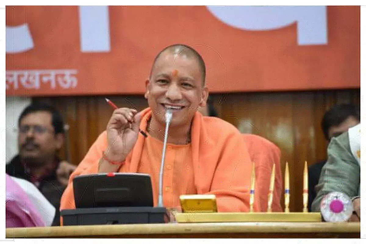 Yogi Cabinet Meeting : योगी कैबिनेट की बैठक में संविदाकर्मी को 7वें वेतनमान का लाभ, 150 ITI कॉलेज समेत 11 अहम फैसलों पर मुहर