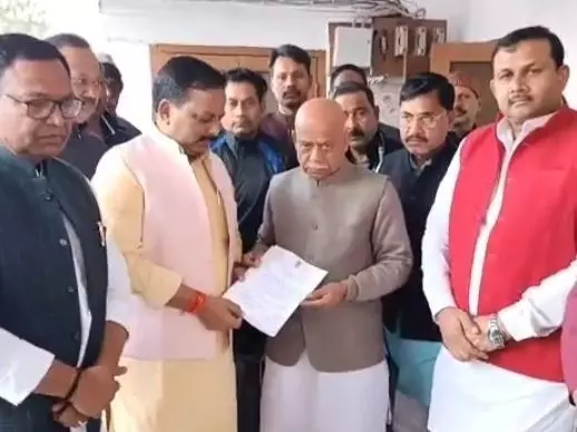 UP News: भाजपा के सभी पदों से इस्तीफा देते वक्त रो पड़े, हिमाचल प्रदेश के नवनियुक्त राज्यपाल शिव प्रताप शुक्ला