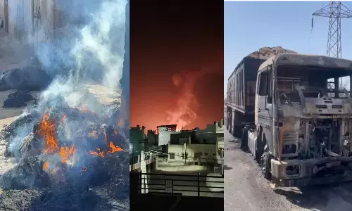 जब जलते हुए सड़क पर दौड़ा ड्राइवर तो डर कर भागे लोग जब जलते हुए सड़क पर दौड़ा ड्राइवर तो डर कर भागे लोग