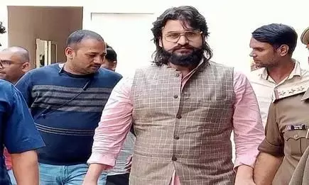 कासगंज जेल में अब्बास अंसारी को सता रहा है इस माफिया का डर, दोनों में हो चुकी है पहले गैंगवार कासगंज जेल में अब्बास अंसारी को सता रहा है इस माफिया का डर, दोनों में हो चुकी है पहले गैंगवार