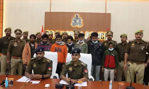 प्रयागराज में वाहन चोरी रैकेट गिरोह का हुआ पर्दाफाश 21 मोटरसाइकिल बरामद,पुलिस आयुक्त प्रयागराज ने पुलिस टीम को 25 हजार का दिया ईनाम प्रयागराज में वाहन चोरी रैकेट गिरोह का हुआ पर्दाफाश 21 मोटरसाइकिल बरामद,पुलिस आयुक्त प्रयागराज ने पुलिस टीम को 25 हजार का दिया ईनाम