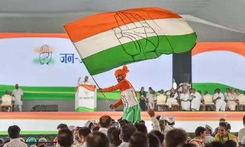 क्या ईडी के छापे कांग्रेस के लिए बूस्टर डोज़ हैं? क्या ईडी के छापे कांग्रेस के लिए बूस्टर डोज़ हैं?