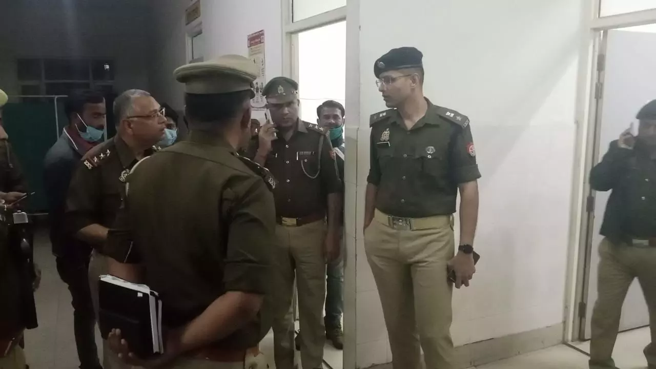 UP : कासगंज में तैनात दारोगा ने फांसी लगाकर की आत्महत्या, पुलिस महकमे में शोक की लहर