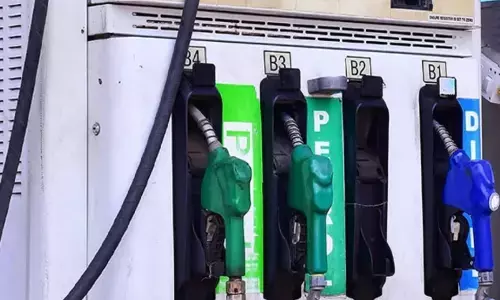 Petrol-Diesel Price Today: आपके शहर में क्या है पेट्रोल-डीजल की ताजा कीमतें, यहां करें चेक Petrol-Diesel Price Today: आपके शहर में क्या है पेट्रोल-डीजल की ताजा कीमतें, यहां करें चेक