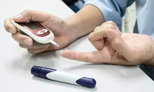 अगर आप भी डायबिटीज़ के मरीज हैं तो भुलकर भी ना करें इन आटो का सेवन, हो सकता है जान का खतरा अगर आप भी डायबिटीज़ के मरीज हैं तो भुलकर भी ना करें इन आटो का सेवन, हो सकता है जान का खतरा