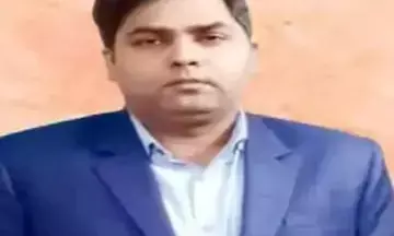 खंड शिक्षा अधिकारी ने बेसिक शिक्षा अधिकारी से की अभद्रता, मामला गाली-गलौच तक पहुंचा खंड शिक्षा अधिकारी ने बेसिक शिक्षा अधिकारी से की अभद्रता, मामला गाली-गलौच तक पहुंचा