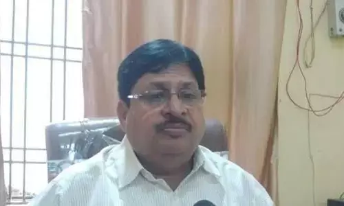 आजमगढ़ के पूर्व जिला विधालय निरीक्षक पर दुष्कर्म का मुकदमा, नौकरी का झांसा देकर महिला से दरिंदगी का आरोप