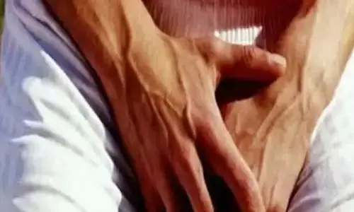 बरेली में किन्ररों ने काट दिया शख्स का प्राइवेट पार्ट, इस तरह दिया वारदात को अंजाम बरेली में किन्ररों ने काट दिया शख्स का प्राइवेट पार्ट, इस तरह दिया वारदात को अंजाम