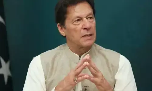 पाकिस्तान : पूर्व पीएम इमरान खान के घर पहुंची पुलिस, हो सकती है गिरफ्तारी!