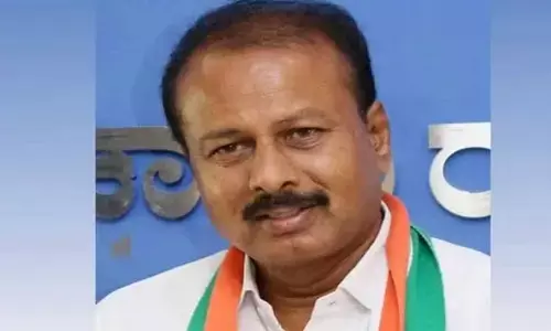 R Dhruvanarayana : कर्नाटक कांग्रेस के कार्यकारी अध्यक्ष आर ध्रुवनारायण का दिल का दौरा पड़ने से निधन