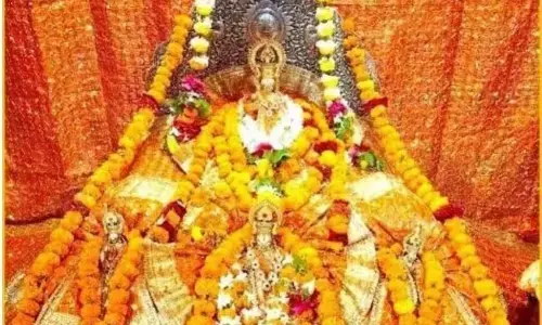 तीन गुना बढ़ी रामलला को चढ़ावे की रकम, हर 10वें दिन खोला जा रहा दानपात्र तीन गुना बढ़ी रामलला को चढ़ावे की रकम, हर 10वें दिन खोला जा रहा दानपात्र