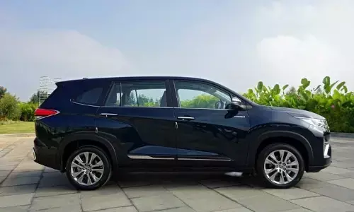 फॉर्च्यूनर को निगल जाएगा ये 7 सीटर ऑटो, डीजल इंजन के साथ ये है रेट फॉर्च्यूनर को निगल जाएगा ये 7 सीटर ऑटो, डीजल इंजन के साथ ये है रेट