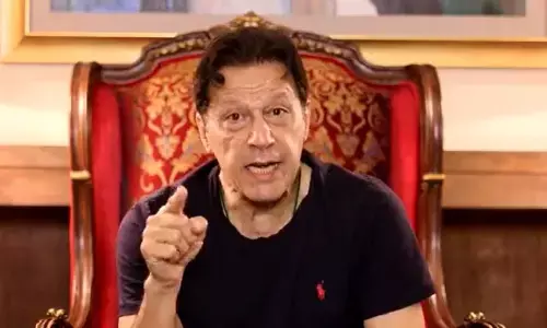 Imran khan : इमरान खान को गिरफ्तार करने पहुंची पुलिस, घर के बाहर समर्थकों का बवाल, इमरान ने वीडियो जारी कर दिया ये सन्देश!