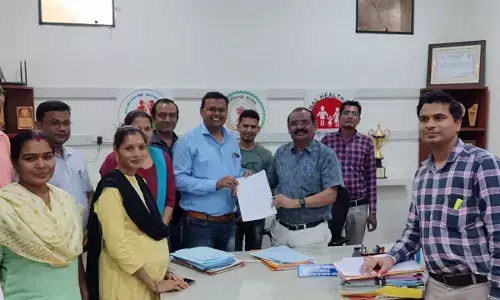 संविदा कर्मचारी का ऐलान, नियमितीकरण की जानकारी नही तो काम नही संविदा कर्मचारी का ऐलान, नियमितीकरण की जानकारी नही तो काम नही