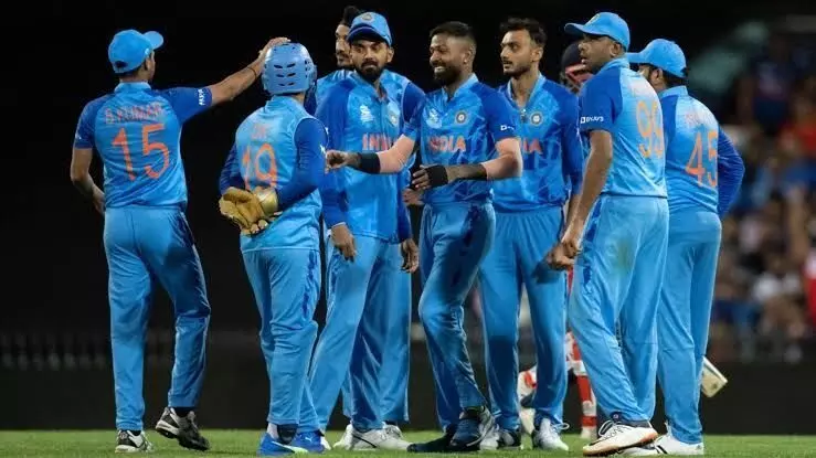 टीम इंडिया हुई 117 रनों पर ढेर, दूसरे वनडे में हार से बचने के लिए करना होगा ऑस्ट्रेलिया को ऑल आउट टीम इंडिया हुई 117 रनों पर ढेर, दूसरे वनडे में हार से बचने के लिए करना होगा ऑस्ट्रेलिया को ऑल आउट