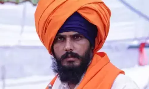 Amritpal Singh : अमृतपाल सिंह को पुलिस ने भगोड़ा घोषित किया, अब NSA लगाने की तैयारी, पिता ने कही बड़ी बात!