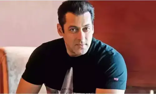 लॉरेंस बिश्नोई और गोल्डी बराड़ से धमकी मिलने के बाद सलमान खान के घर गैलेक्सी पर मुंबई पुलिस ने लगाया सख्त पहरा लॉरेंस बिश्नोई और गोल्डी बराड़ से धमकी मिलने के बाद सलमान खान के घर गैलेक्सी पर मुंबई पुलिस ने लगाया सख्त पहरा