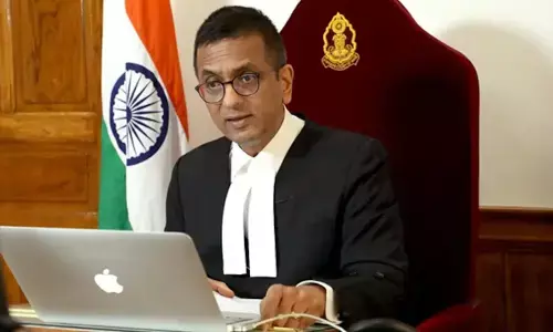 अभी अभी लिव इन रिलेशनशिप के रजिस्ट्रेशन वाली अर्जी देख नाराज हुए CJI चंद्रचूड़,    लगाई याचिककर्ता को कड़ी फटकार और बोले अभी अभी लिव इन रिलेशनशिप के रजिस्ट्रेशन वाली अर्जी देख नाराज हुए CJI चंद्रचूड़,    लगाई याचिककर्ता को कड़ी फटकार और बोले