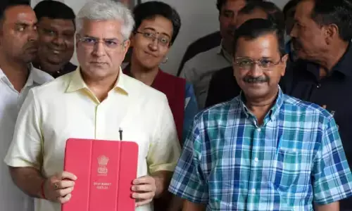 Delhi Budget: दिल्ली का 78 हजार 800 करोड़ का बजट हुआ पेश, डबल डेकर फ्लाईओवर, 1,600 इलेक्ट्रिक बसें, किसको क्या मिला?
