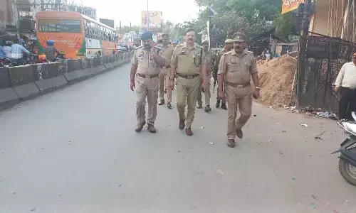 हरदोई तीन लोगों को बांके और पेंचकस से हमला कर बुलेरो से कुचला, दो की मौत एक गंभीर घायल हरदोई तीन लोगों को बांके और पेंचकस से हमला कर बुलेरो से कुचला, दो की मौत एक गंभीर घायल