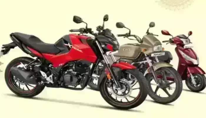 Hero motocorp बढ़ाने जा रहा है अपने मोटरसाइकिल और स्कूटर की कीमतें! Hero motocorp बढ़ाने जा रहा है अपने मोटरसाइकिल और स्कूटर की कीमतें!