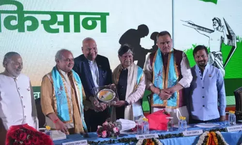 рдЬрд▓ рд╕рдВрд░рдХреНрд╖рдг рдХреЗ рдкреНрд░рдпрд╛рд╕ рддреЗрдЬ рдХрд░рдиреЗ рдХреА рдЬрд░реБрд░рдд: рдХреГрд╖рд┐ рдордВрддреНрд░реА рдирд░реЗрдВрджреНрд░ рд╕рд┐рдВрд╣ рддреЛрдорд░ рдЬрд▓ рд╕рдВрд░рдХреНрд╖рдг рдХреЗ рдкреНрд░рдпрд╛рд╕ рддреЗрдЬ рдХрд░рдиреЗ рдХреА рдЬрд░реБрд░рдд: рдХреГрд╖рд┐ рдордВрддреНрд░реА рдирд░реЗрдВрджреНрд░ рд╕рд┐рдВрд╣ рддреЛрдорд░