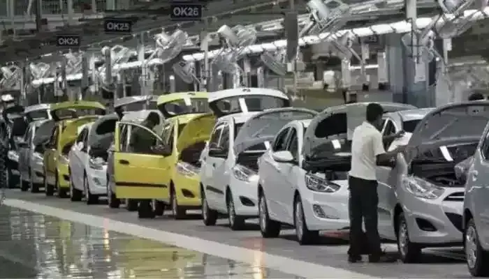देश में कार निर्माता कंपनियों ने 1 अप्रैल से कीमतों में बढ़ोतरी की घोषणा की: मारुति सुजुकी, टाटा की कीमतों में वृद्धि! देश में कार निर्माता कंपनियों ने 1 अप्रैल से कीमतों में बढ़ोतरी की घोषणा की: मारुति सुजुकी, टाटा की कीमतों में वृद्धि!