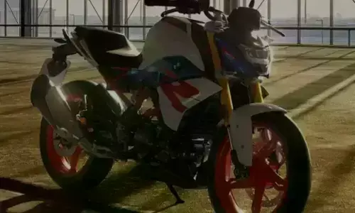 नई बीएमडब्ल्यू ईवी मोटरसाइकिल लीक हो गई है; G310 रेंज का हिस्सा होने की संभावना! नई बीएमडब्ल्यू ईवी मोटरसाइकिल लीक हो गई है; G310 रेंज का हिस्सा होने की संभावना!
