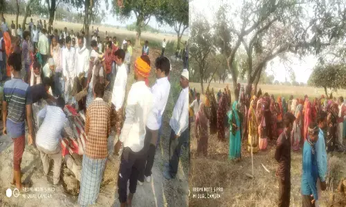 संदिग्ध परिस्थितियों में विवाहिता की मौत, विवाहिता की मौत के सवाल पर बार बार बयान क्यों बदल रहे हैं ससुराली जन संदिग्ध परिस्थितियों में विवाहिता की मौत, विवाहिता की मौत के सवाल पर बार बार बयान क्यों बदल रहे हैं ससुराली जन