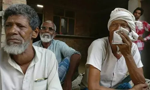 कर्नाटक की भाजपा सरकार ने OBC मुसलमानों को मिलने वाला चार प्रतिशत आरक्षण किया समाप्त