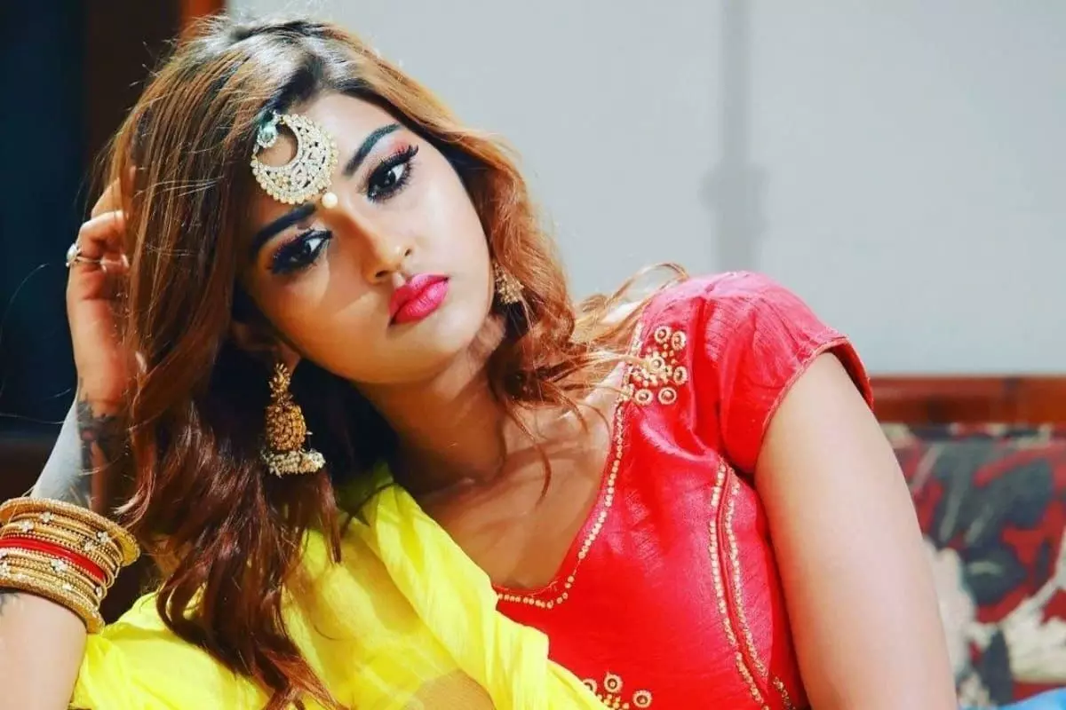 भोजपुरी अभिनेत्री आकांक्षा दुबे का वाराणसी के होटल में फंदे से लटकता मिला शव