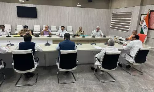 अभी अभी यूपी में सीएम योगी आदित्यनाथ ने किया नया निर्देश जारी, सतर्क रहें सुरक्षित रहें