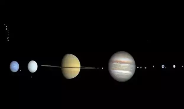 आज आकाश में दिखाई देगा दुर्लभ नजारा, बुध, शुक्र सहित 5 ग्रह दिखाई देंगे एक सीध में