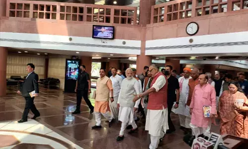BJP Parliamentary Meeting: बीजेपी संसदीय दल की मीटिंगः PM मोदी ने चुनावों से पहले नेताओं को का दिया गुरुमंत्र BJP Parliamentary Meeting: बीजेपी संसदीय दल की मीटिंगः PM मोदी ने चुनावों से पहले नेताओं को का दिया गुरुमंत्र