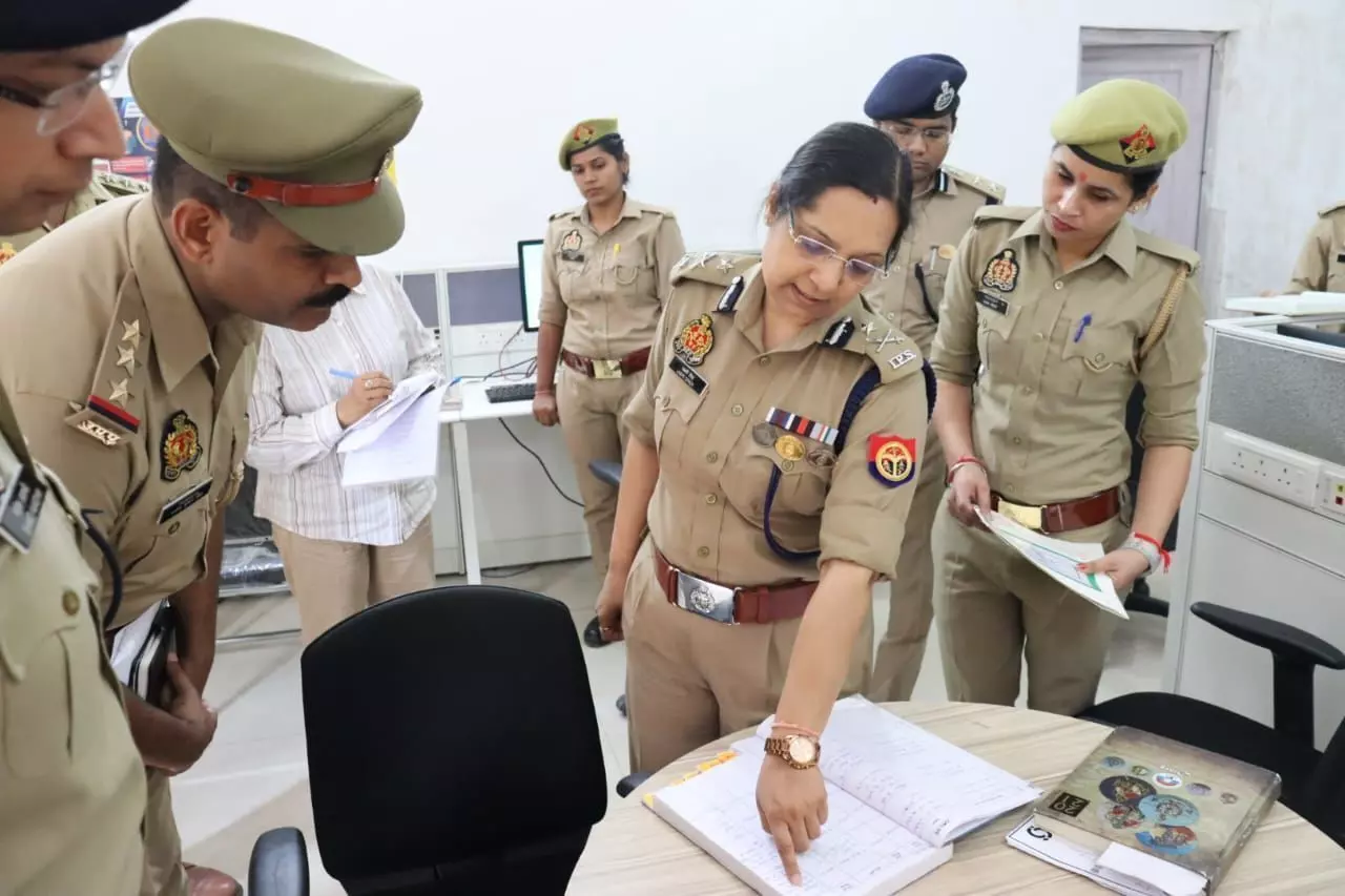 पुलिस कमिश्नर लक्ष्मी सिंह ने किया थाना सेक्टर 20 का वार्षिक निरीक्षण, दिए दिशा निर्देश