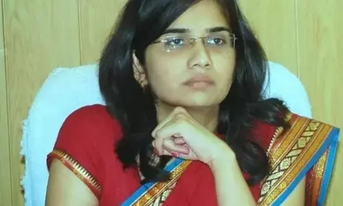 मिलिए स्वाति मीणा से जिन्होंने केवल 22 साल की उम्र में पास की यूपीएससी की परीक्षा और बन गई अपनी बैच की सबसे कम उम्र की आईएएस अधिकारी मिलिए स्वाति मीणा से जिन्होंने केवल 22 साल की उम्र में पास की यूपीएससी की परीक्षा और बन गई अपनी बैच की सबसे कम उम्र की आईएएस अधिकारी