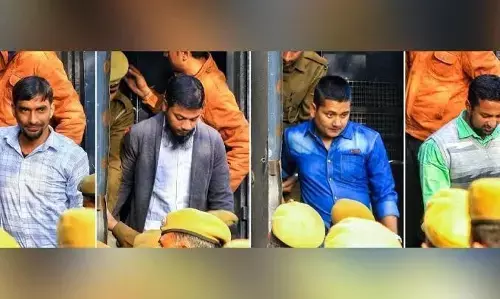 16 साल से बंद आजमगढ़ के चार युवाओं की फांसी की सजा मांफ, जयपुर हाईकोर्ट ने आज किया बरी 16 साल से बंद आजमगढ़ के चार युवाओं की फांसी की सजा मांफ, जयपुर हाईकोर्ट ने आज किया बरी