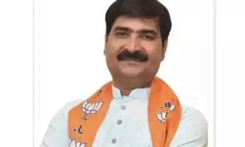 Breaking News: BJP नेता की बीच सड़क गोली मारकर हत्या