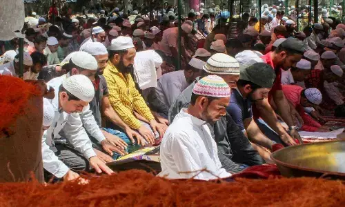 मुसलमानों की बर्बादी के लिए सभी दल एकमत हैं? मुसलमानों की बर्बादी के लिए सभी दल एकमत हैं?